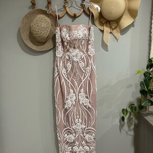 Elegant Pink and White Floral Lace Dress
